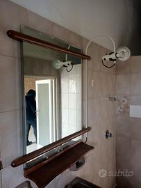 specchio per bagno in legno 