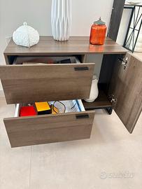 Piccola credenza