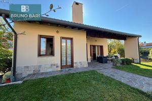 STUPENDA VILLA IN ZONA RESIDENZIALE