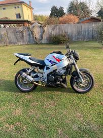 Cbr 900