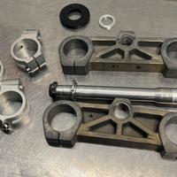 piastre  Magnesio sterzo suzuki rgv 250 gamma