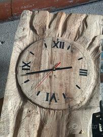 Orologio artigianale da parete- scolpito a mano