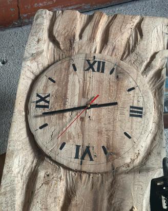 Orologio artigianale da parete- scolpito a mano