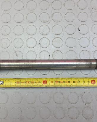 PERNO POSTERIORE KTM DUKE 640 1999 2006 LC4