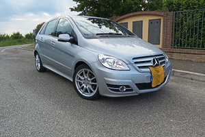 Mercedes-Benz B200 cdi