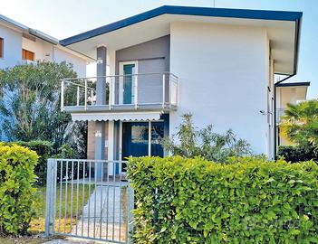 Bibione - Nuovissima villetta con giardino privato