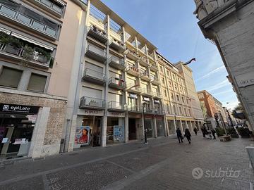 Appartamento Terni [Cod. rif 3270107VRG]