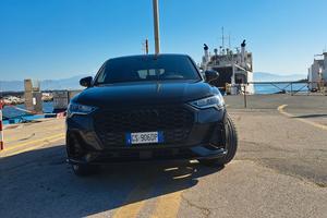 Audi Q3 Sportback Black Edition