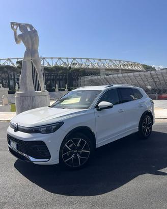 Volkswagen Tiguan 1.5 eTsi Rline 150CV Italiana