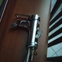 Miscelatori per bagno.