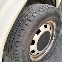 Volkswagen Transporter 9 posti