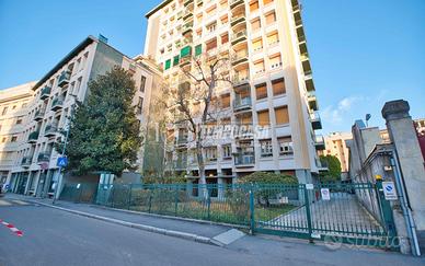 AMPIO TRILOCALE , CON BOX E CANTINA !!!