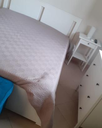 Camera da letto senza armadio