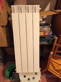 Radiatore acqua calda  in alluminio