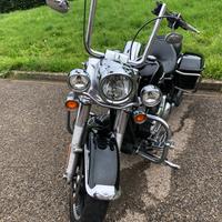 2016 - Harley Davidson Road King