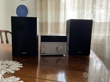 Stereo Sony con lettore cd , radio, bluetooth, usb