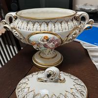 Antica Zuppiera in porcellana di Capodimonte