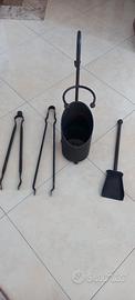 attrezzi per il camino e il barbecue.