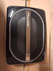 Subwoofer auto pioneer amplificato