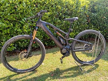 Ebike Raymon Full Ray telaio in carbonio 