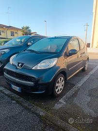 Peugeot 107  2010  benzina 1.0 68 cavalli