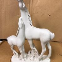 Coppia di cavalli in ceramica