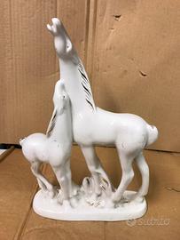 Coppia di cavalli in ceramica