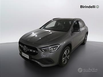 MERCEDES-BENZ GLA (H247) - GLA 180 d Auto