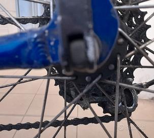 Bici da corsa uomo , leggere bene l'annuncio