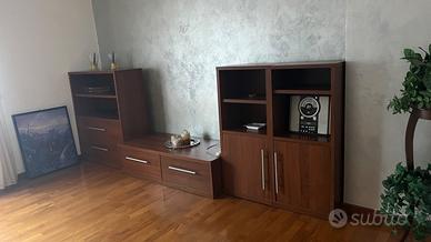 Parete soggiorno IKEA effetto noce – 4 mobili