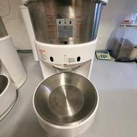 distributore automatico cani e gatti