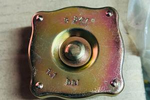 Tappo Nourice per Ferrari -  Originale. Nuovo.