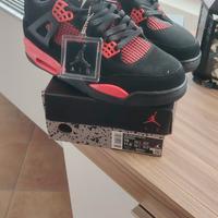 Jordan retrò 4 thunder rosse E nere