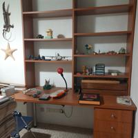 Libreria con scrivania e cassettiera in ciliegio