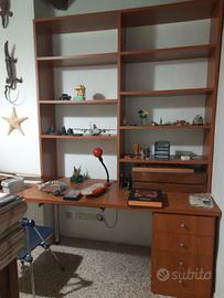 Libreria con scrivania e cassettiera in ciliegio