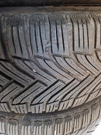 Cerchi con gomme termiche 215 65 16 per  Nissan  Q
