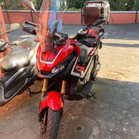Honda X-ADV 750 - 2017 accessoriata