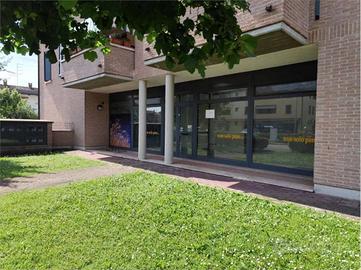 Immobile di 169 m² con 2 locali a Gualtieri