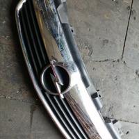 Mascherina anteriore opel zafira b