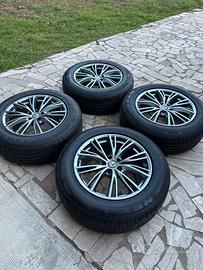 Cerchi e pneumatici Stelvio da 18