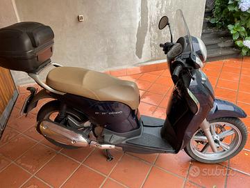 Scarabeo 200cc unico proprietario