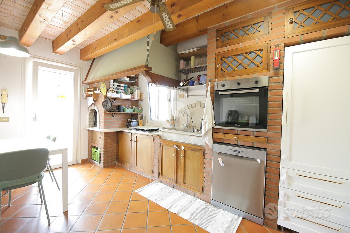 VILLA SINGOLA A CASIER - Vista 6