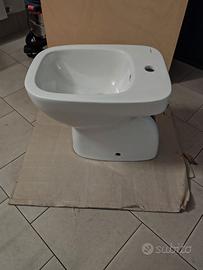 Sanitario bagno ( Bidet )