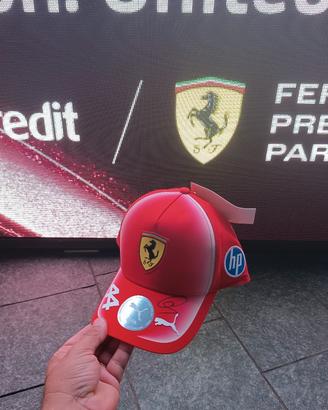 Cappellino 2026 Ferrari F1 Hamilton  con firma