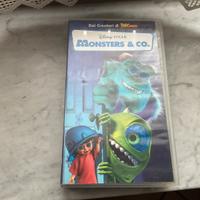 VHS originali “Monsters & CO” per collezionisti