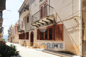 3 LOCALI A MONREALE