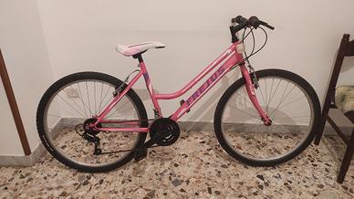 Bici trekking ragazzina usata pochissimo 