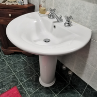 Lavandino in ceramica