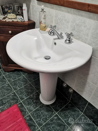 Lavandino in ceramica