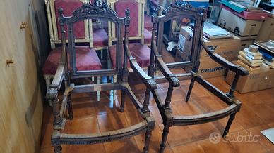 Poltrone in noce intagliato stile Neoclassico